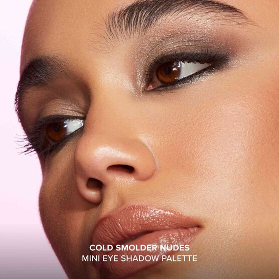 BORN THIS WAY PALETA SMOLDER NUDES